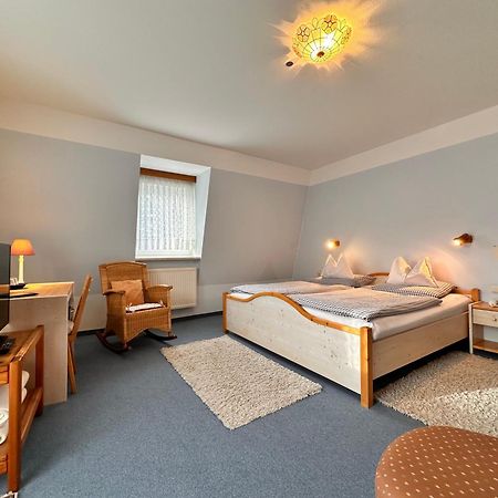 Pension Zum Loewen, Parkplatz, Fruehstueck, Wlan, Zentral Bad Steben Exteriér fotografie