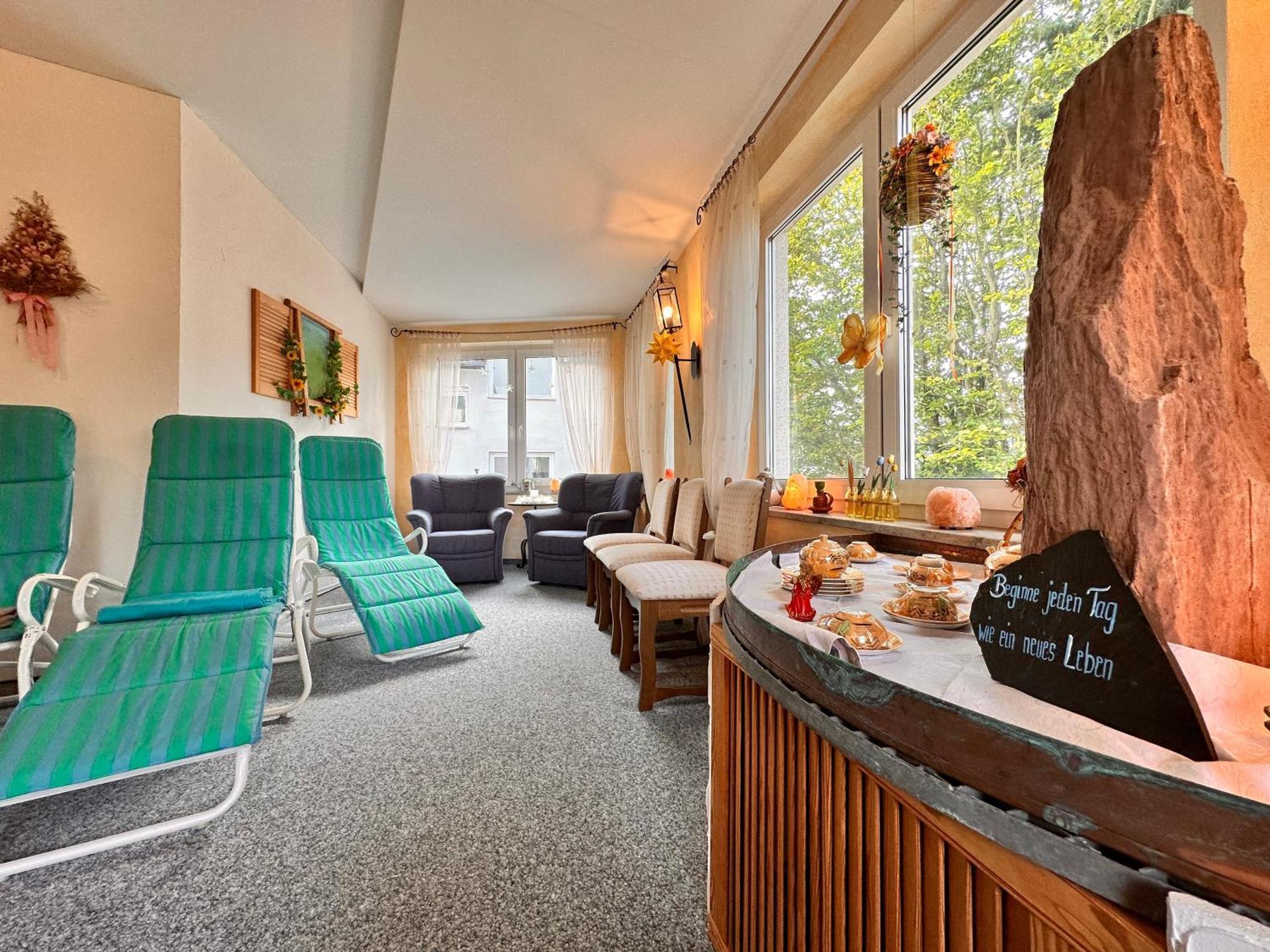 Pension Zum Loewen, Parkplatz, Fruehstueck, Wlan, Zentral Bad Steben Exteriér fotografie