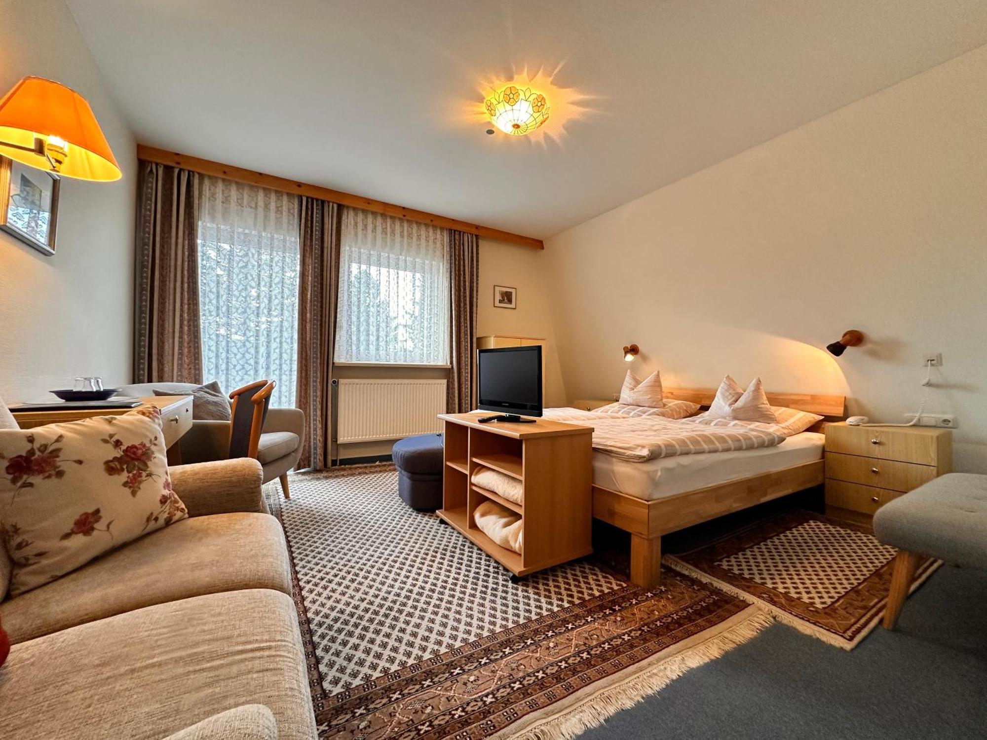Pension Zum Loewen, Parkplatz, Fruehstueck, Wlan, Zentral Bad Steben Exteriér fotografie