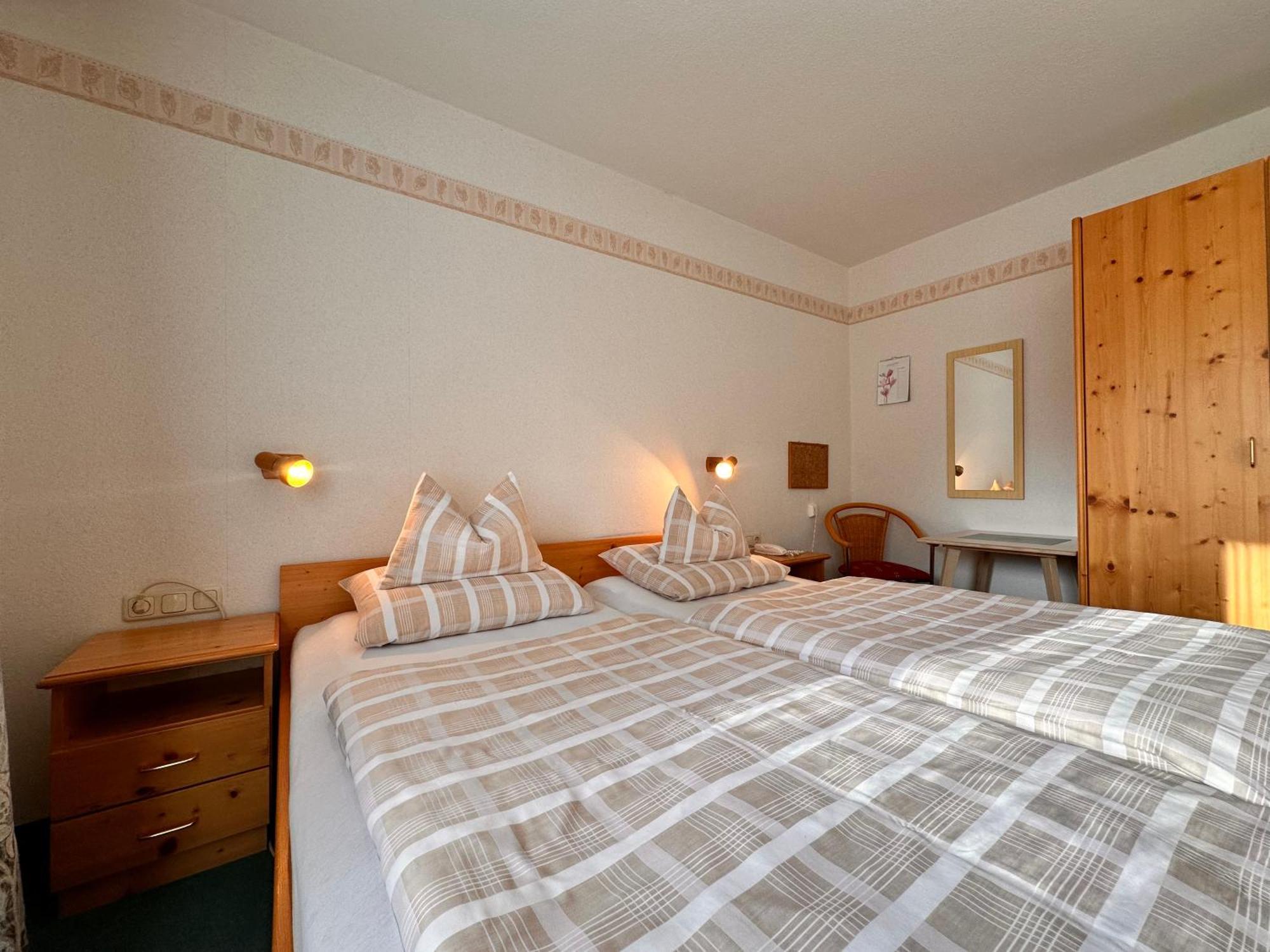 Pension Zum Loewen, Parkplatz, Fruehstueck, Wlan, Zentral Bad Steben Exteriér fotografie