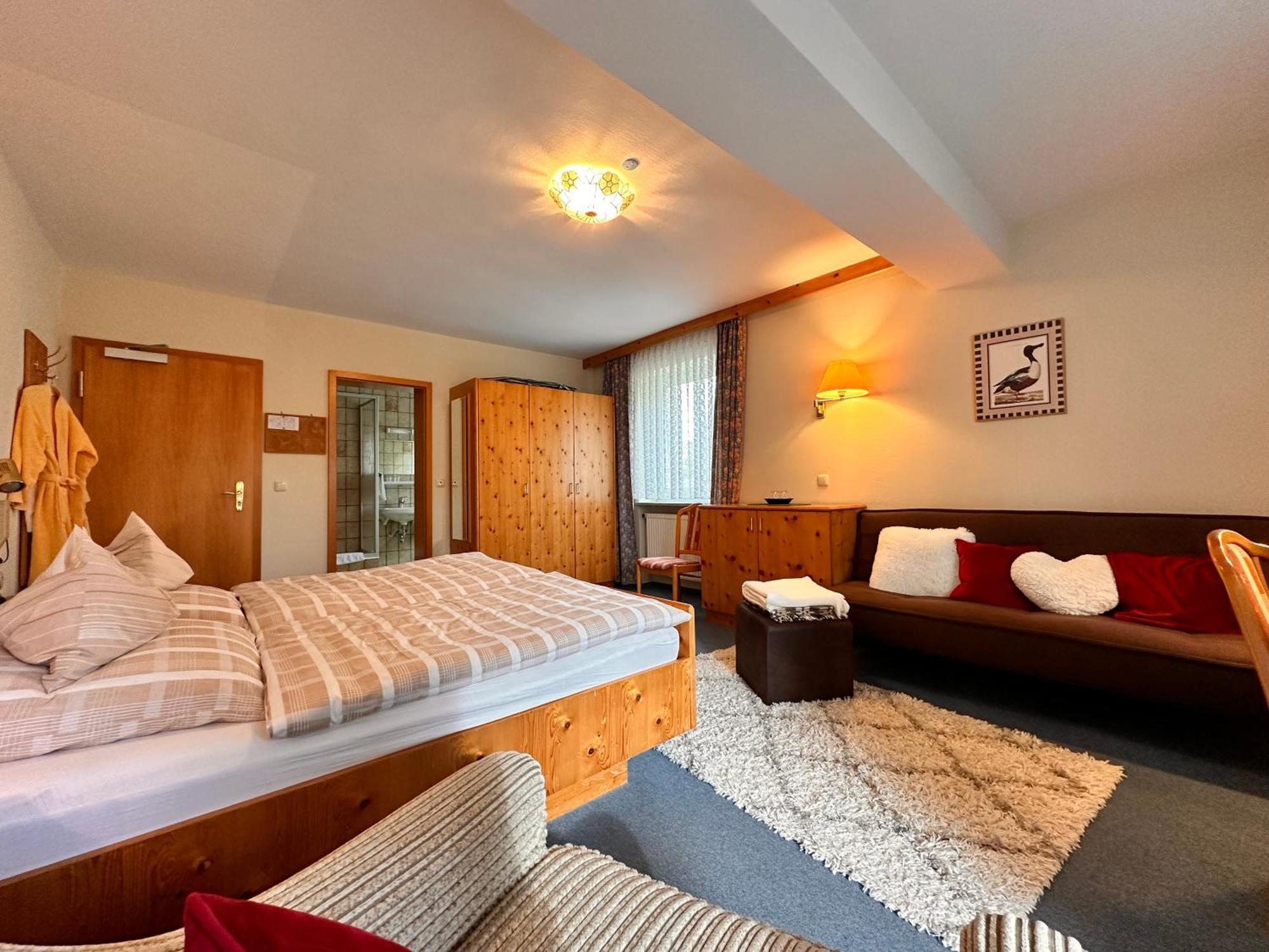 Pension Zum Loewen, Parkplatz, Fruehstueck, Wlan, Zentral Bad Steben Exteriér fotografie