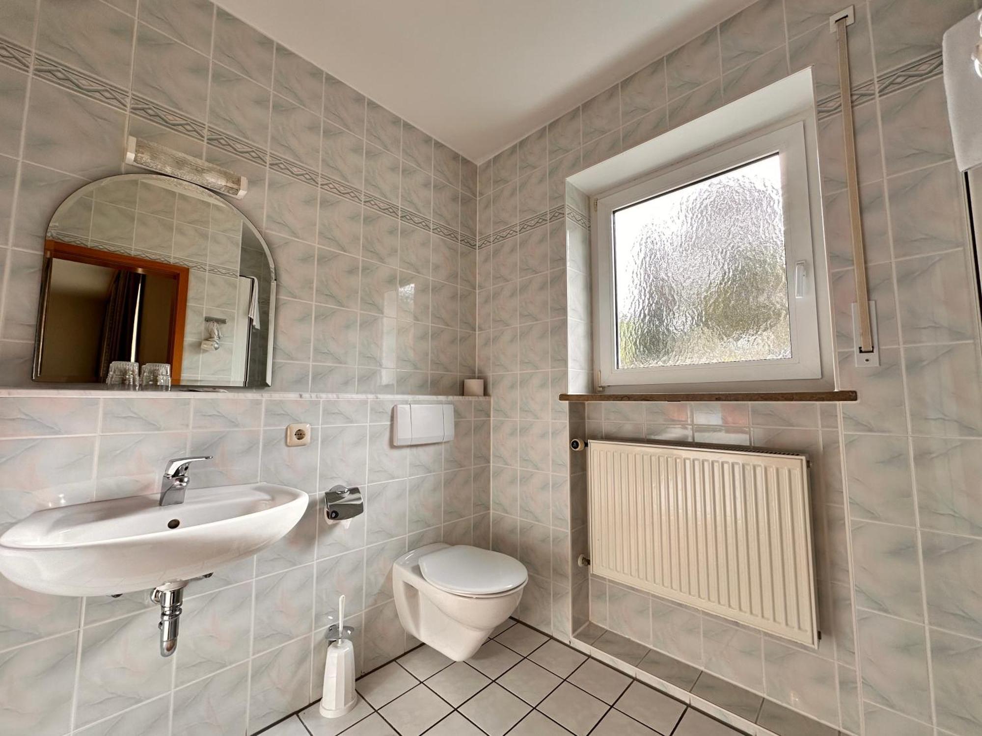Pension Zum Loewen, Parkplatz, Fruehstueck, Wlan, Zentral Bad Steben Exteriér fotografie